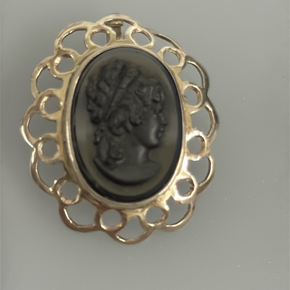 Elegant 925 silver onix camefel pendant and Brooch